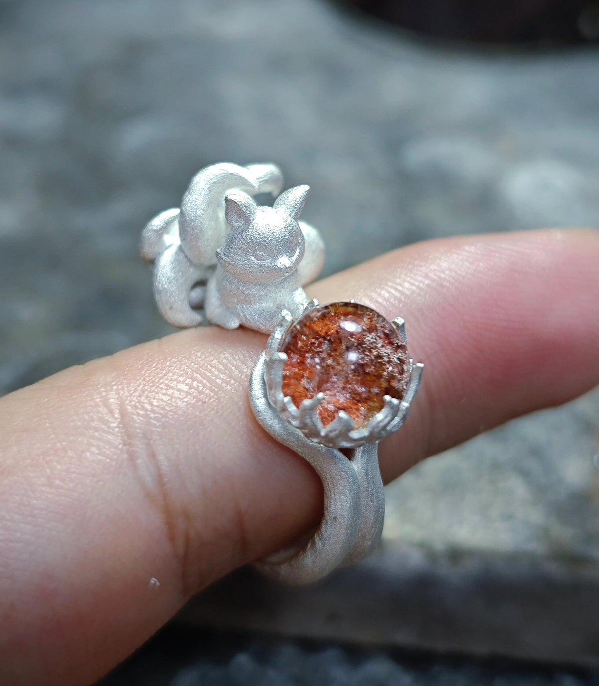garden quartz nine tail fox ring