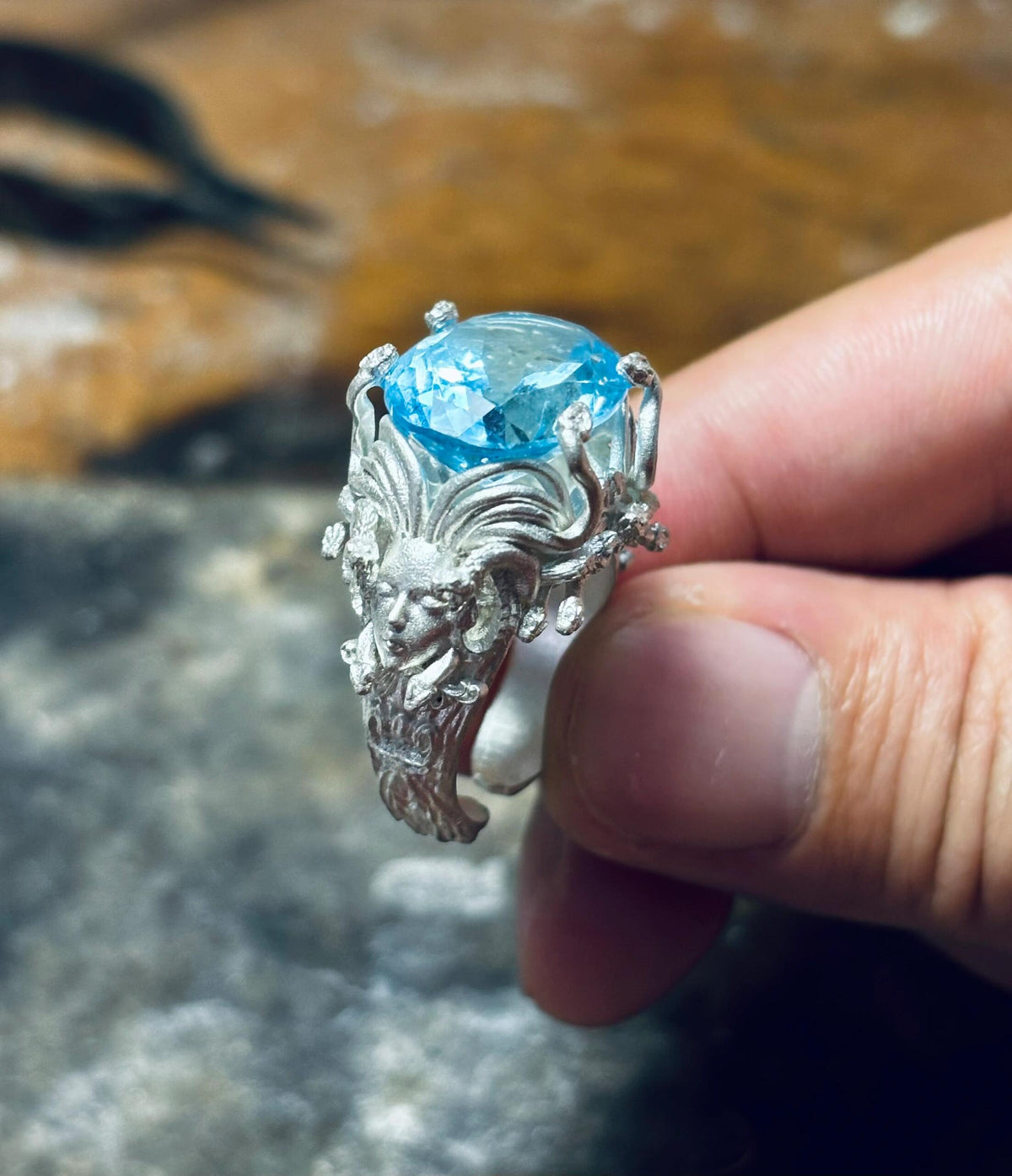 Medusa ring with amethyst