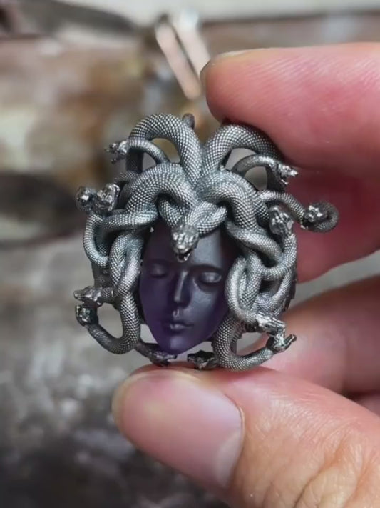 Amethyst Medusa pendant（S925）